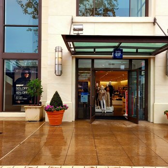 Gap - Men's Clothing Near Me - Los Angeles, California