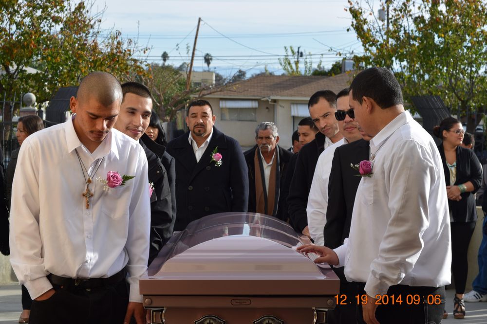 BAKERSFIELD FUNERAL HOME Updated September 2024 23 Photos 3125 19th St, Bakersfield