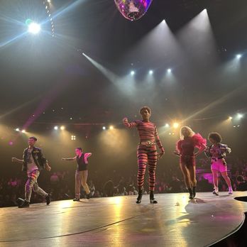 Mad Apple by Cirque du Soleil - Performing Arts Near Me - Las Vegas, Nevada