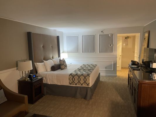 The Garden City Hotel by null