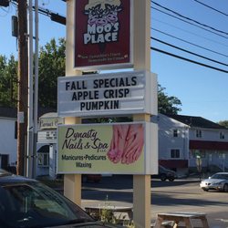 Moo's Place Homemade Ice Cream