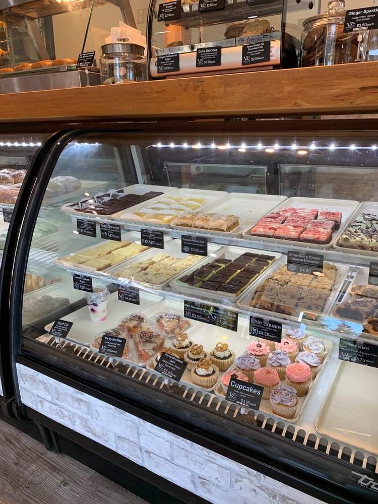 Vanilla Leaf Bakery Cafe Logo