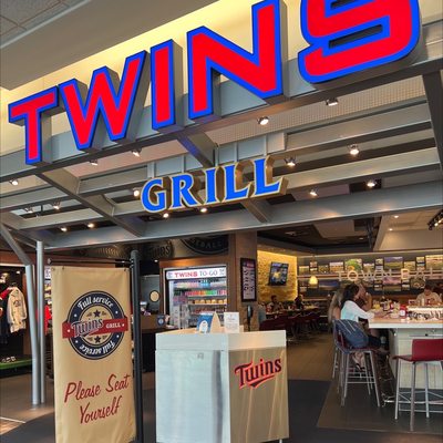 Twins Grill by null