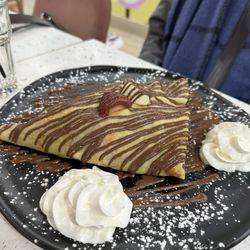 D-Spot Dessert Cafe