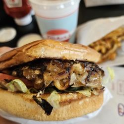 Tucker's Onion Burgers - Single onion burger