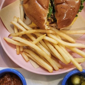 The Cocinita Miami - Cocinita burger with fries - Vegan Near Me - Miami, Florida The Cocinita Miami - Cocinita burger with fries - Vegan Near Me - Miami, Florida