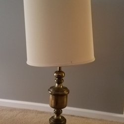 Wallingford Lamp and Shade - Looking for a CT Yelper who wants 2 for free.