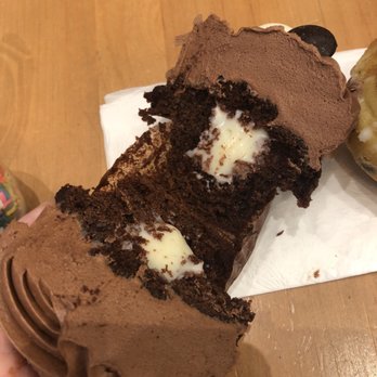 NoRA Cupcake Company - Triple Chocolate - Cupcakes Near Me - Middletown, Connecticut