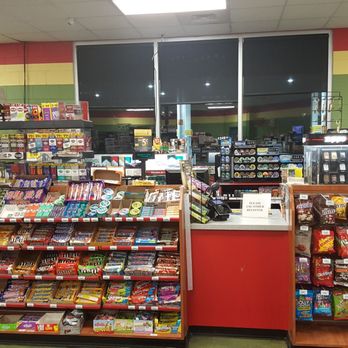 Shell Service Station - This place is pretty clean for a gas station. - Gas Stations Near Me - Picayune, Mississippi