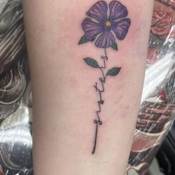 Hammer's Tattoo & Body Piercing Inc - Tattoos