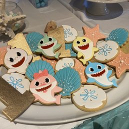baby shark cookies. baby shark cookies.