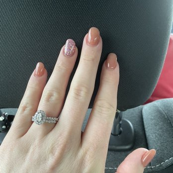 Belle's Nails & Spa - Nail Salons Near Me - Indian Trail, North Carolina