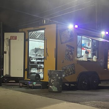 Tacos El Regio - Side door open - Mexican Near Me - San Antonio, Texas