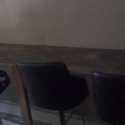 Hays Auction - 4 bar chairs