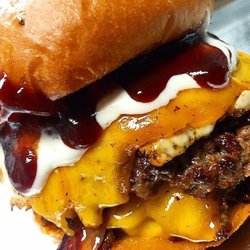 THAT Burger Spot So Extra!- Atlanta - Freestyle THAT! #putitonthere
