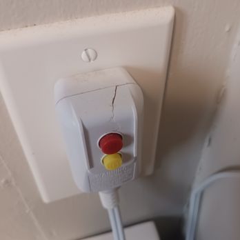 Arena del Mar - Also the hair dryer wouldn't work and it had a crack in the in the plug right there - Hotels Near Me - Grayland, Washington Arena del Mar - Also the hair dryer wouldn't work and it had a crack in the in the plug right there - Hotels Near Me - Grayland, Washington