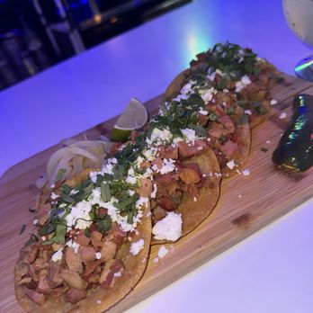 El Cevichero Cantina - Mini Tacos de Diskada Mixed meats Beef, pork, chorizo, bacon, ham & sausage - Beer Bar Near Me - San Antonio, Texas