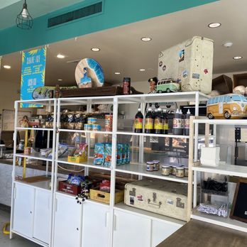Zumapoke & Lush Ice - Indoor environment - Seafood Near Me - Davis, California Zumapoke & Lush Ice - Indoor environment - Seafood Near Me - Davis, California