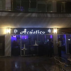 Acústico, piano bar y karaoke - Exterior.