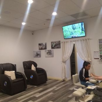 Ombre Nails Lounge - Nail Salons Near Me - Folsom, California