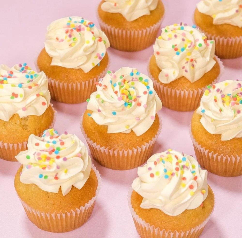 Delectable Delights Logo