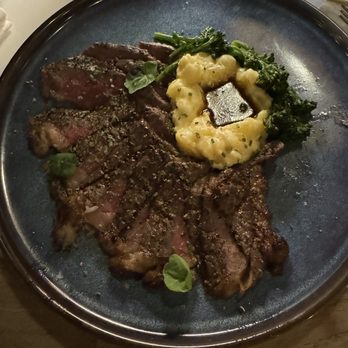 Hau Tree - Wagyu NY Strip Loin - Seafood Near Me - Honolulu, Hawaii