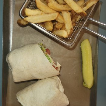 Skylark Diner - Diners Near Me - Edison, New Jersey Skylark Diner - Diners Near Me - Edison, New Jersey