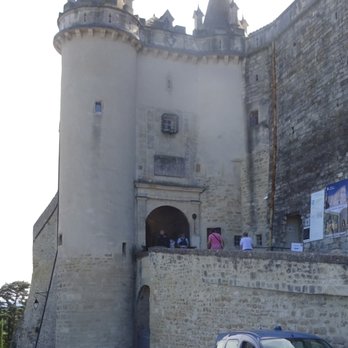 Château de Grignan - Castles Near Me - Grignan, 26