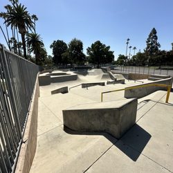 Brookhurst Community Park - Huge Skatepark