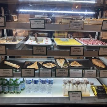 Qamaria Coffee - Dessert window - Coffee & Tea Near Me - Fullerton, California