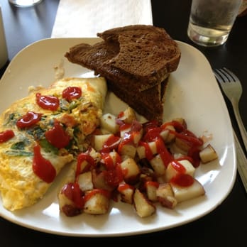 Craig's Cafe - Veggie omelette - Breakfast & Brunch Near Me - Quincy, Massachusetts Craig's Cafe - Veggie omelette - Breakfast & Brunch Near Me - Quincy, Massachusetts