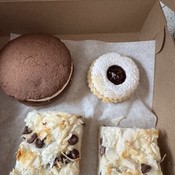 Isaura Bakery - Pastries