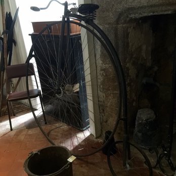 Enniscorthy Castle - Bike - Landmarks & Historical Buildings Near Me - Enniscorthy, WX
