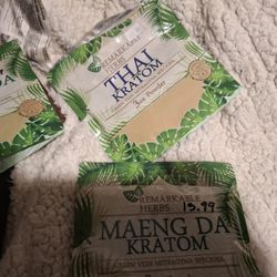 Smoke One - An extra bag of kratom I apparently had to pay for smh