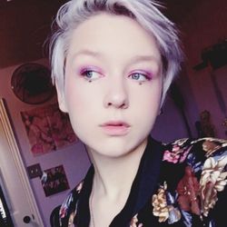 Studio Hair By Holly - Icy Pearl