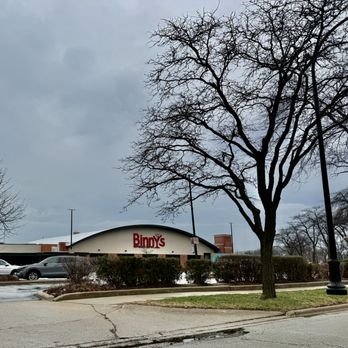 Binny's Beverage Depot - Storefront - Beer, Wine & Spirits Near Me - Lincolnwood, Illinois Binny's Beverage Depot - Storefront - Beer, Wine & Spirits Near Me - Lincolnwood, Illinois
