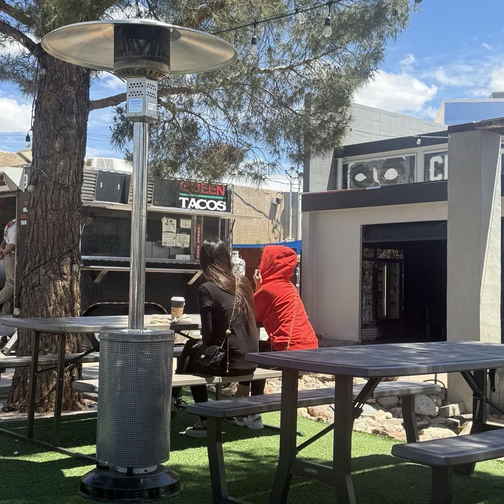 Crispy Boi Burgers - Outside seating - Food Trucks Near Me - Boulder City, Nevada