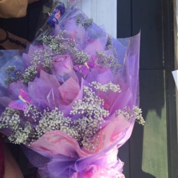 Fragrant Flowers - Half a dozen Hong Kong style roses in lavender and pink. $59.95 - Florists Near Me - Alhambra, California