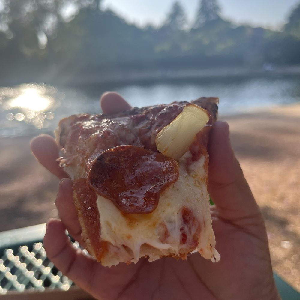 Pepperoni pineapple Pepperoni pineapple