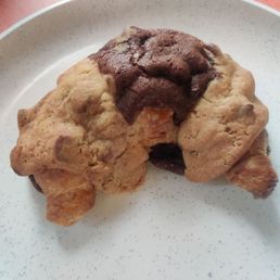 Cookie croissant