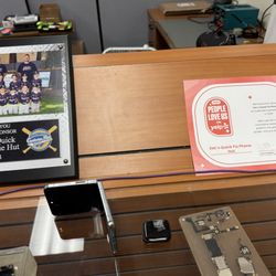 Zac's Quick Fix Phone Hut - Awards