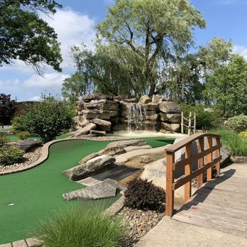 Chip's Clubhouse - Mini Golf Near Me - Chardon, Ohio