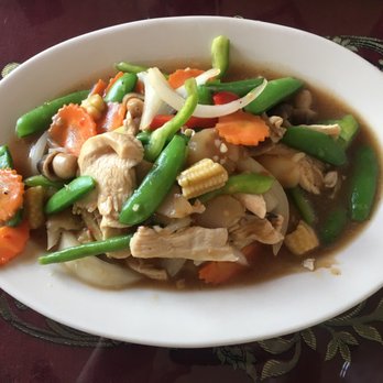 Siam House - Pad tour with chicken - Thai Near Me - Bloomington, Indiana