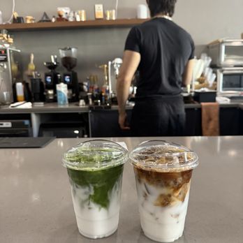 Off Grids Common - Ice matcha latte & ice caramel latte - Internet Cafes Near Me - Queens, New York