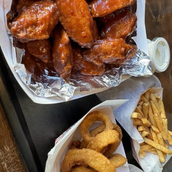 Socal Wings - Carson - 15 Wings Meal - Chicken Wings Near Me - Carson, California Socal Wings - Carson - 15 Wings Meal - Chicken Wings Near Me - Carson, California