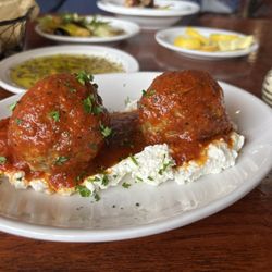 Tucci's - Cheesy meatballs with regatta cheese