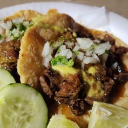 Los Famosos Tacos al Carbon