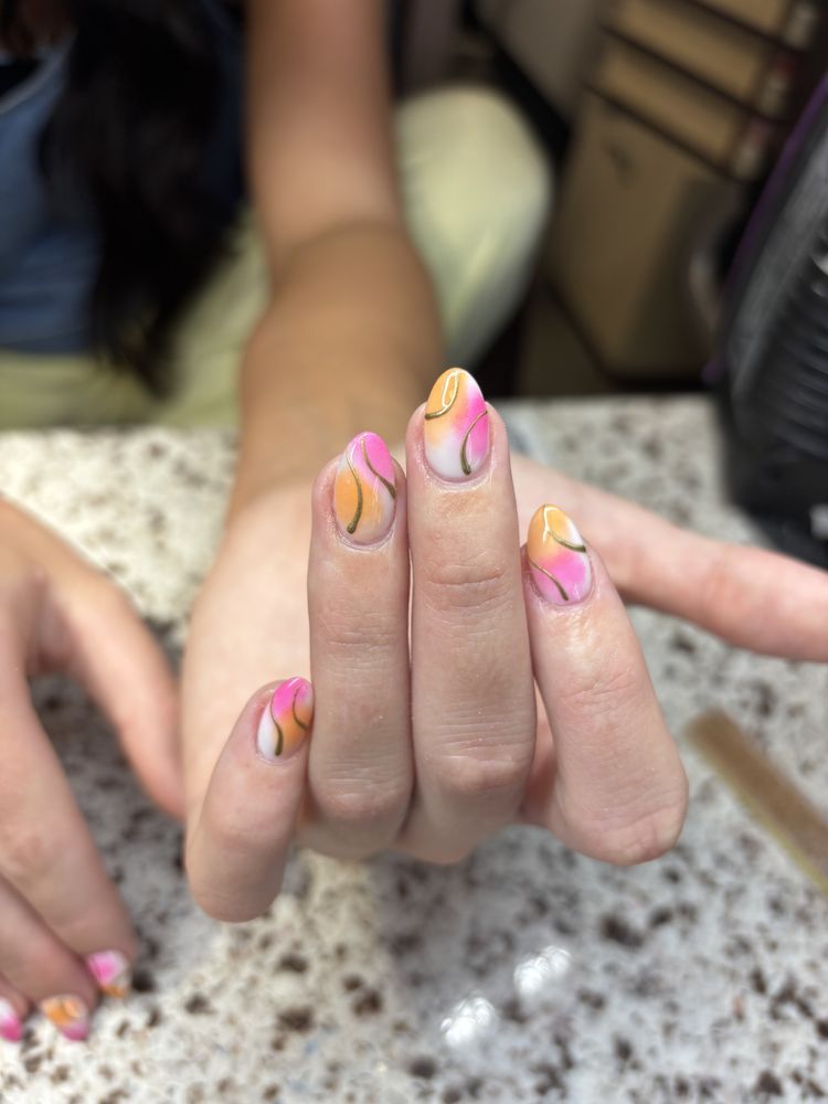 Treesdale Nail Spa Logo