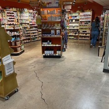 Natural Grocers - Beauty product section - Vitamins & Supplements Near Me - Tucson, Arizona