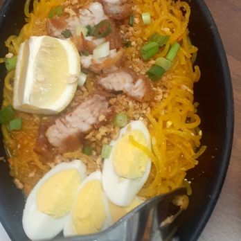 Max's Restaurant - Seattle - Palabok. - Filipino Near Me - Tukwila, Washington Max's Restaurant - Seattle - Palabok. - Filipino Near Me - Tukwila, Washington